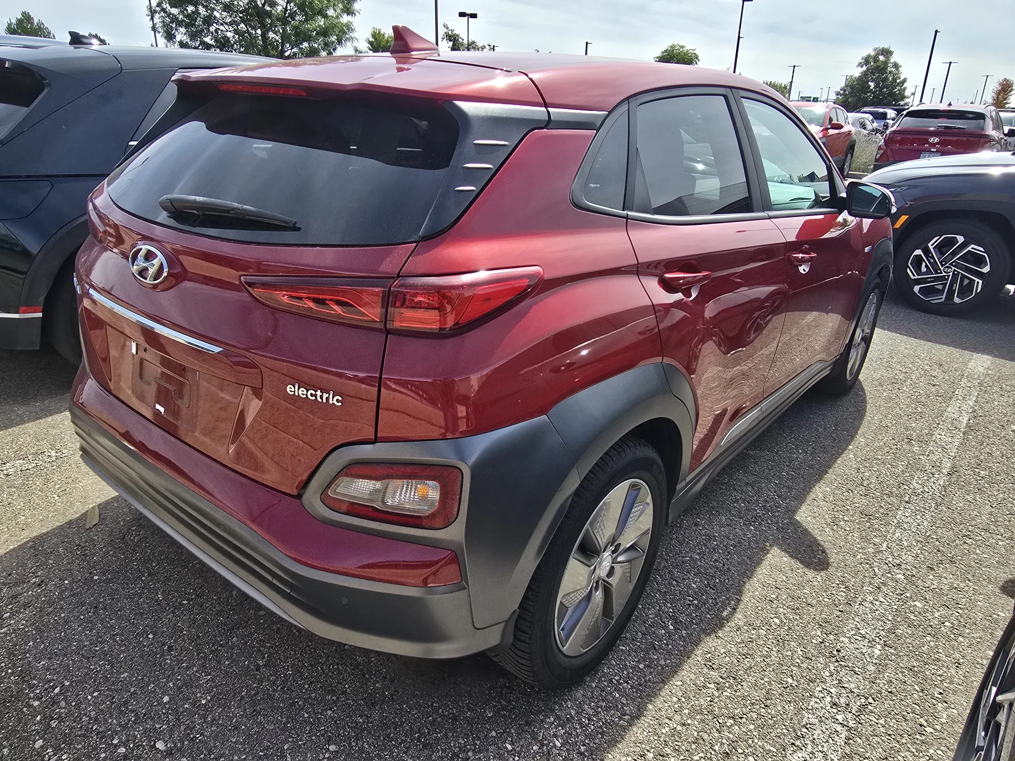 Used 2019 Pulse Red Hyundai Ultimate image 6
