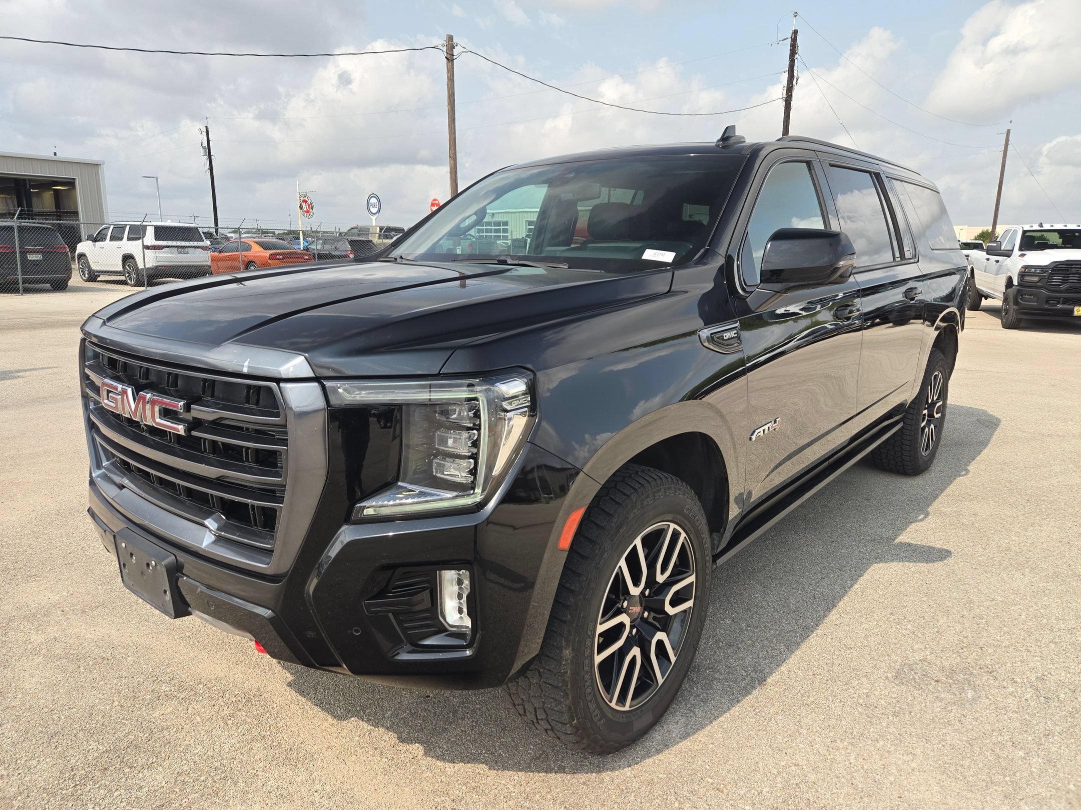 Used 2021 Onyx Black GMC AT4 image 7