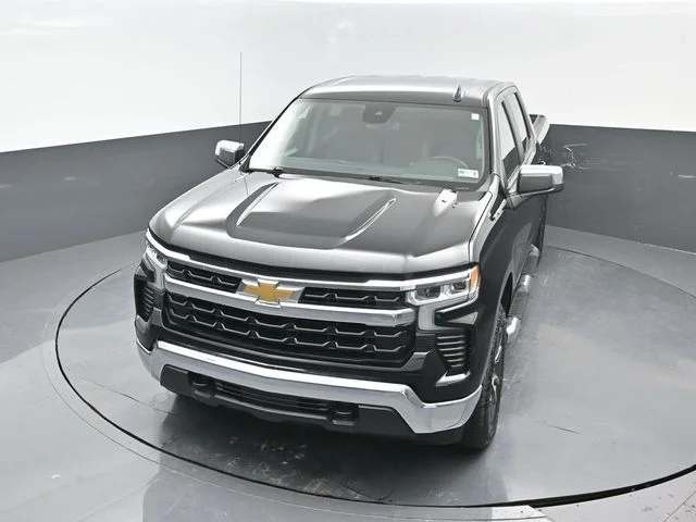 Used 2024 Black Chevrolet LT image 19