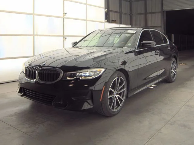 2021 BMW 3 Series 330i Sedan's photo