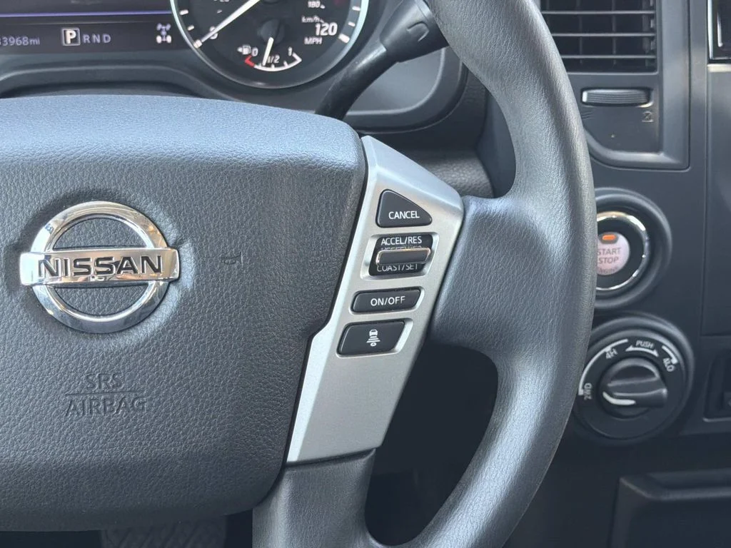 Used 2022 SUPER BLACK Nissan SV image 10
