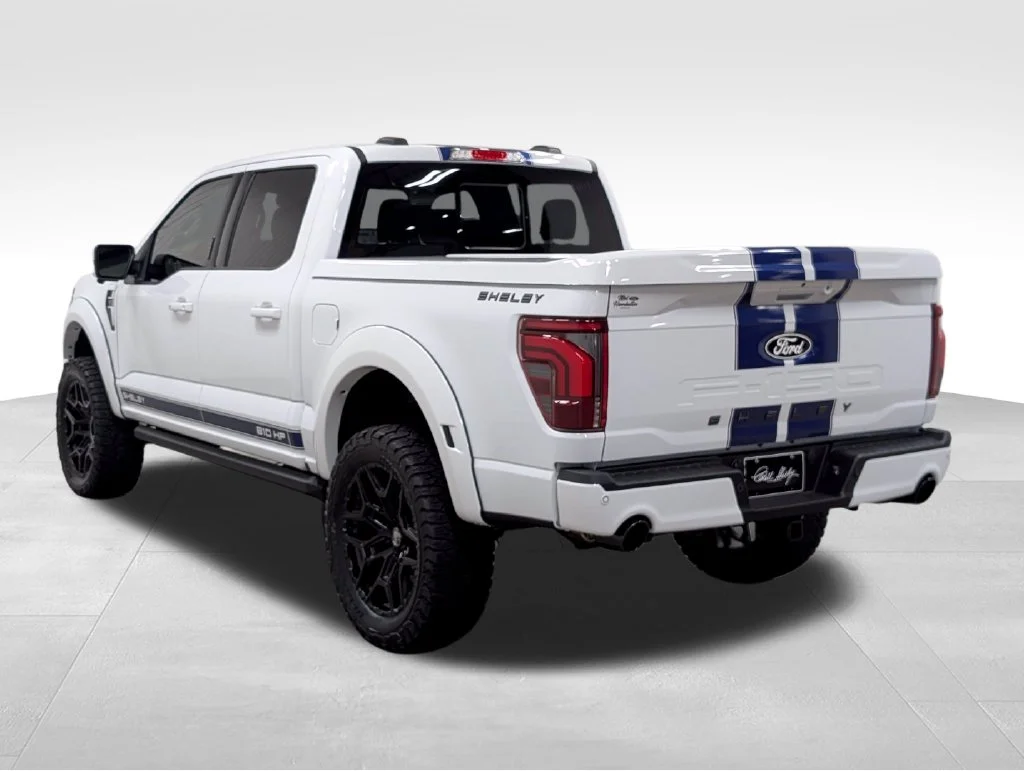New 2026 Oxford White Ford Lariat® image 32