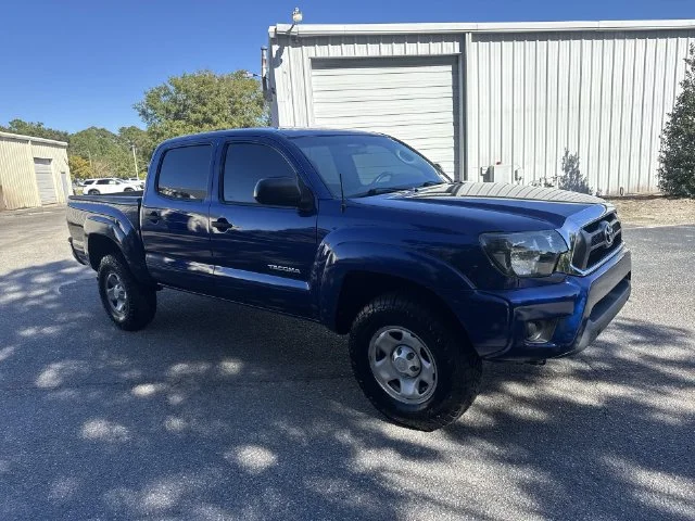 Used 2015 Blue Toyota PreRunner image 3