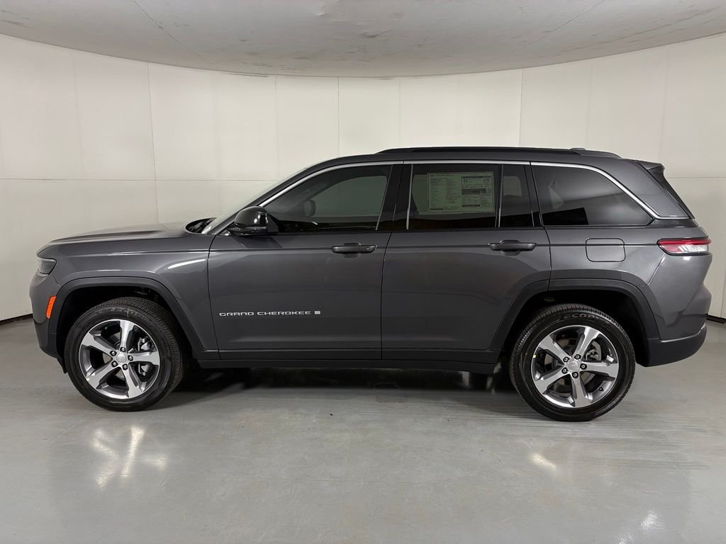 New 2026 Baltic Gray Metallic Clearcoat Jeep Limited image 5