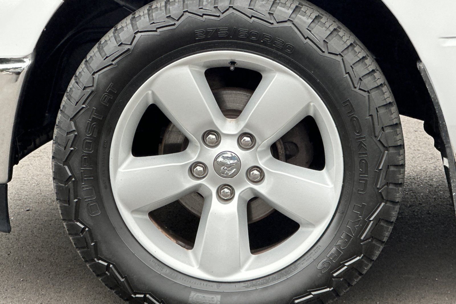 Used 2018 White Ram SLT image 32
