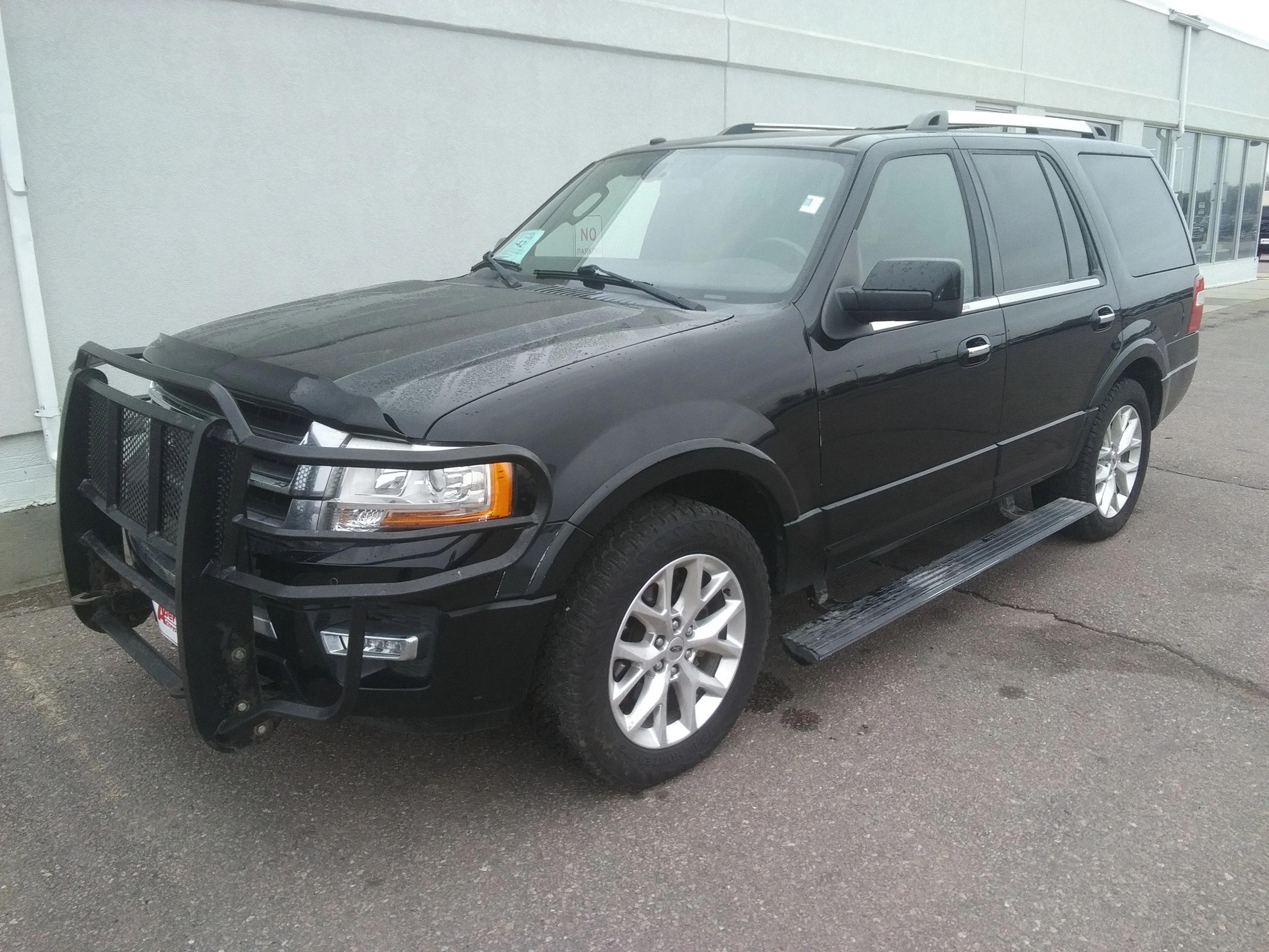 Used 2016 Ford Expedition Limited with VIN 1FMJU2AT1GEF37482 for sale in Aberdeen, SD