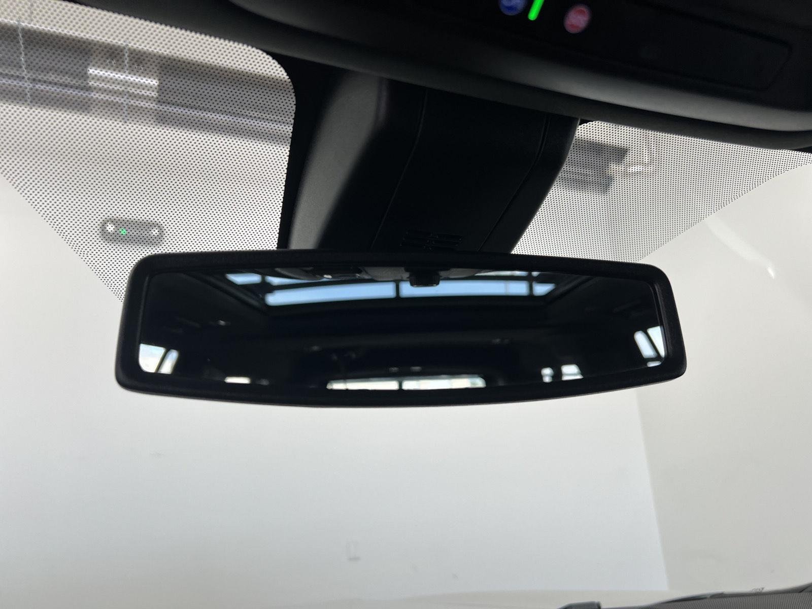 2021 Chevrolet Suburban RST - Photo 21