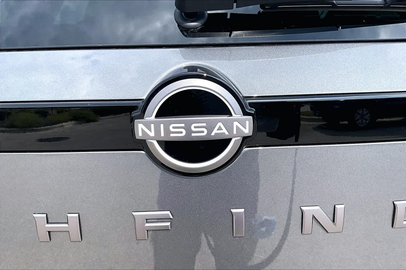 New 2026 Gun Metallic Nissan SL image 15