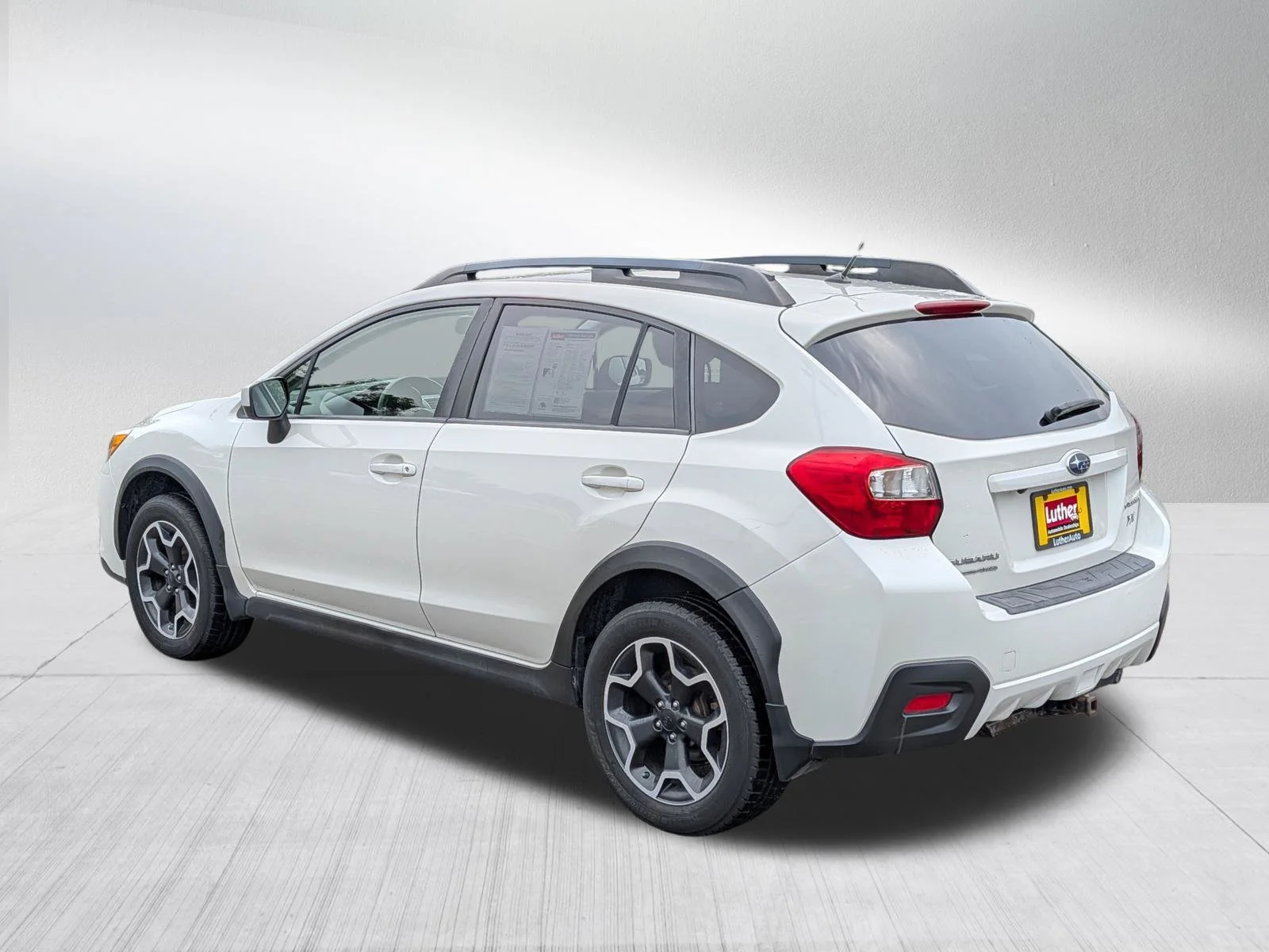 Used 2015 Crystal White Pearl Subaru Premium image 5