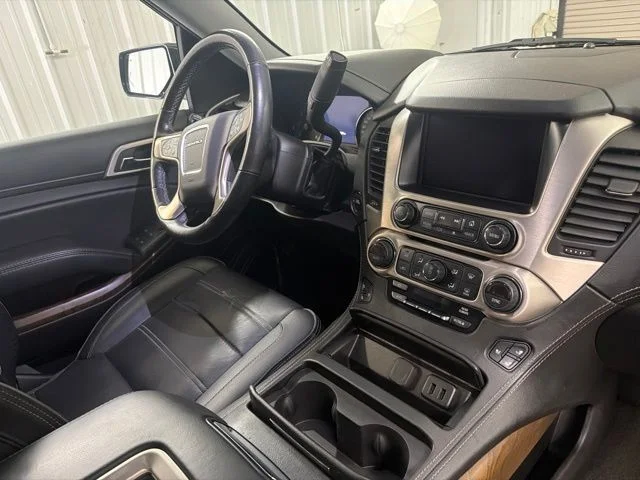 Used 2018 Onyx Black GMC Denali image 25
