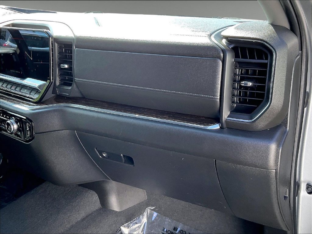 Used 2023 Sterling Metallic GMC Elevation image 13