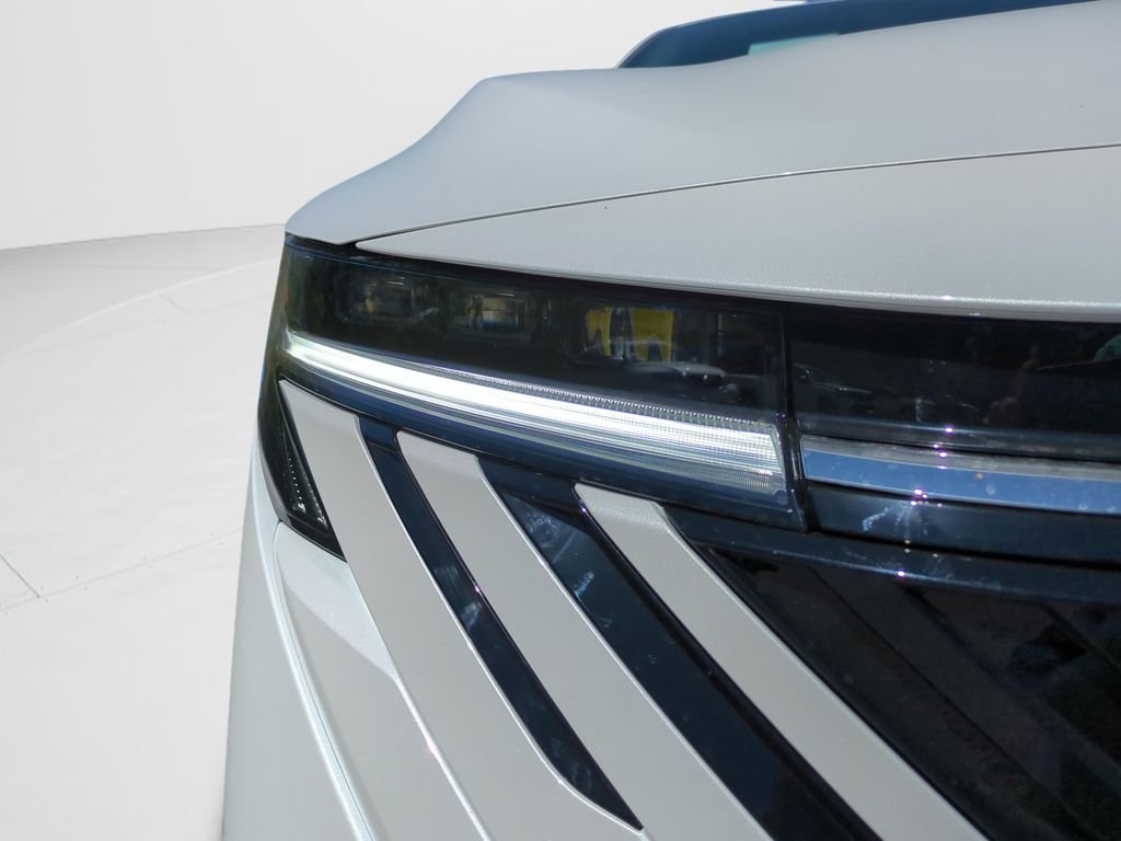 New 2026 Aspen White TriCoat Nissan SL image 17