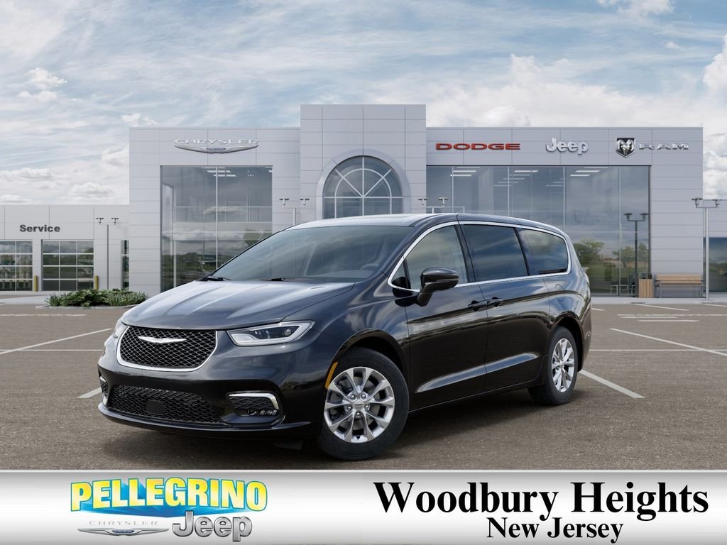 2026 Chrysler Pacifica Limited AWD's photo