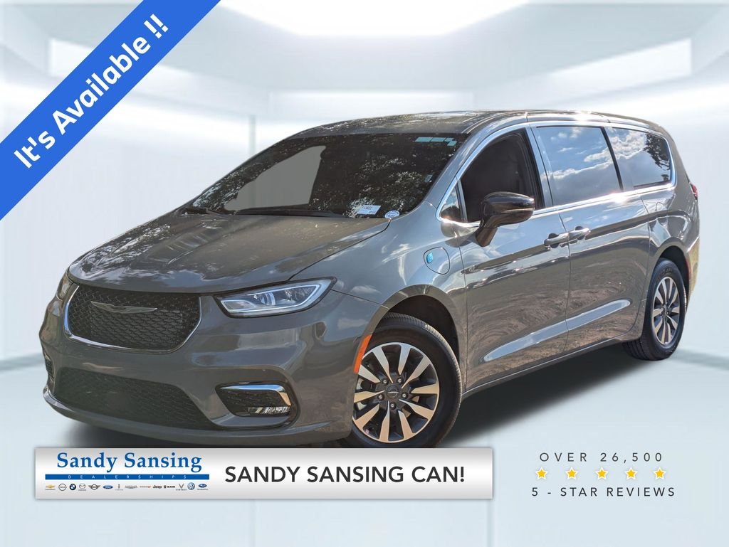 2025 Chrysler Pacifica Hybrid Select PHEV's photo
