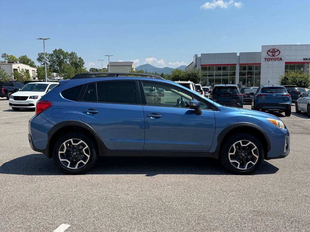 Used 2016 Blue Subaru 2.0i Limited image 3