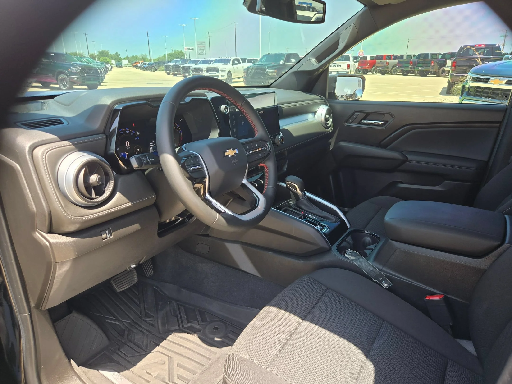 Used 2025 Black Chevrolet LT image 9