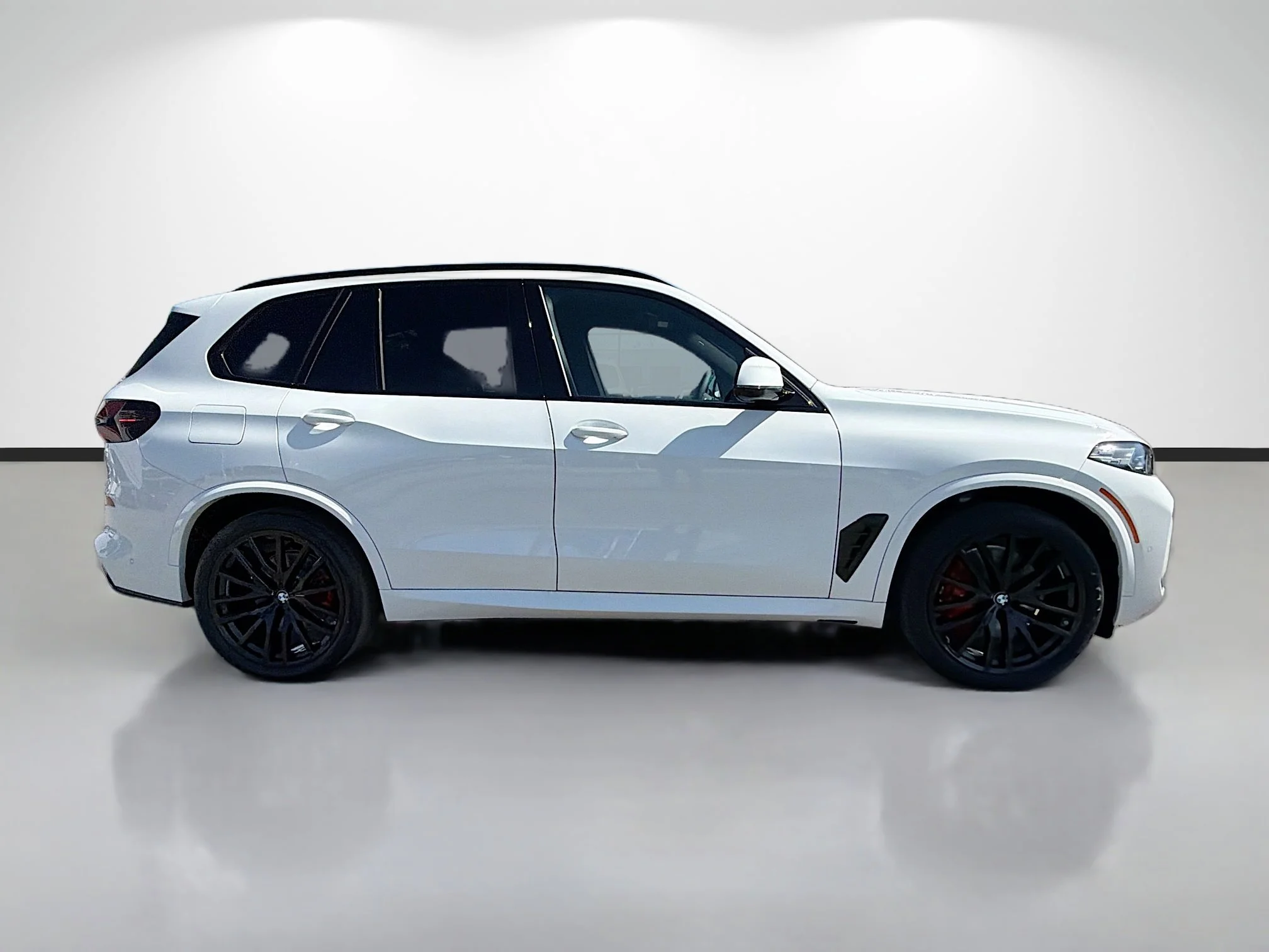 New 2026 Alpine White BMW xDrive40i image 2