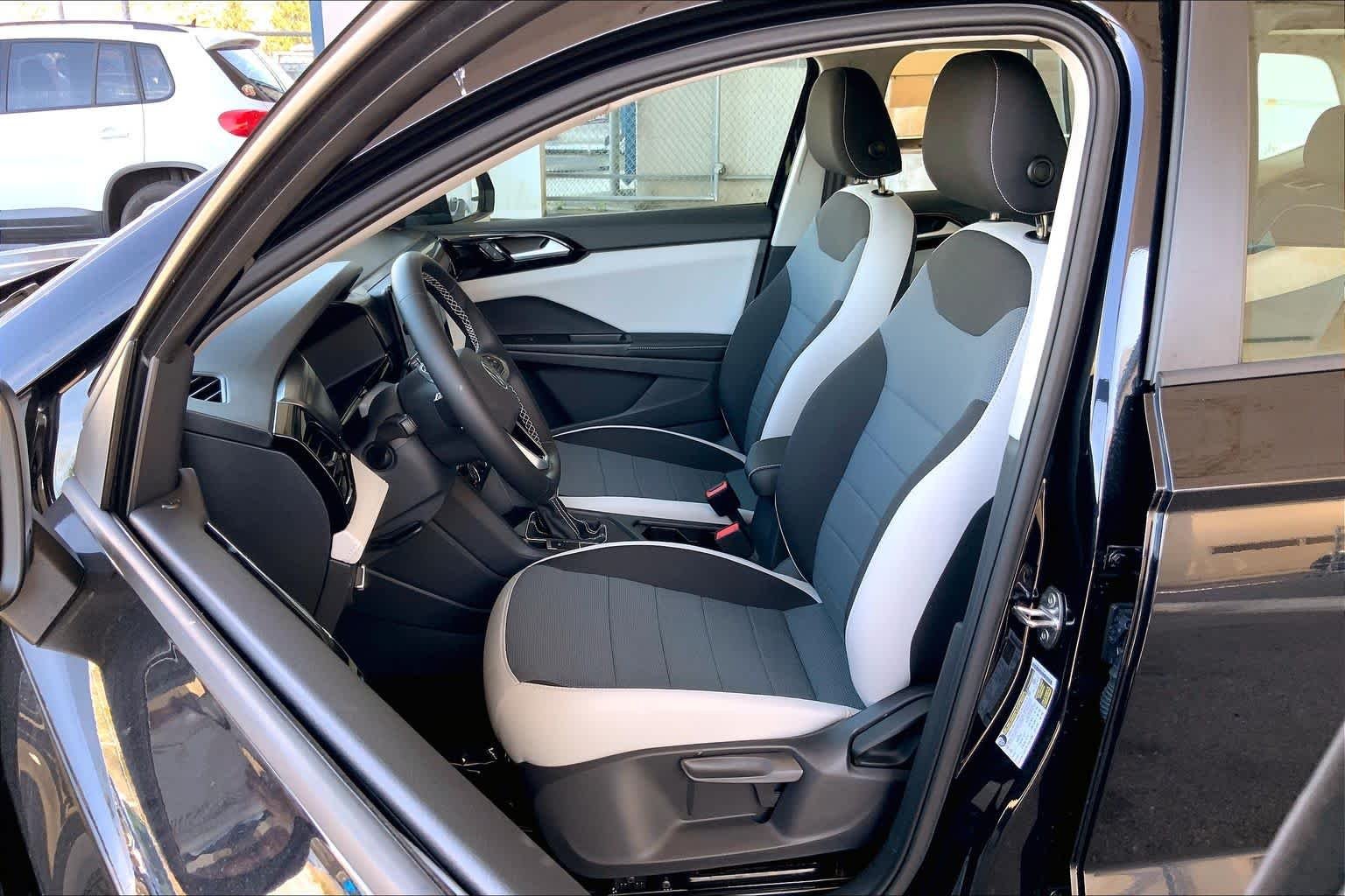 2026 Volkswagen Taos S - Photo 9
