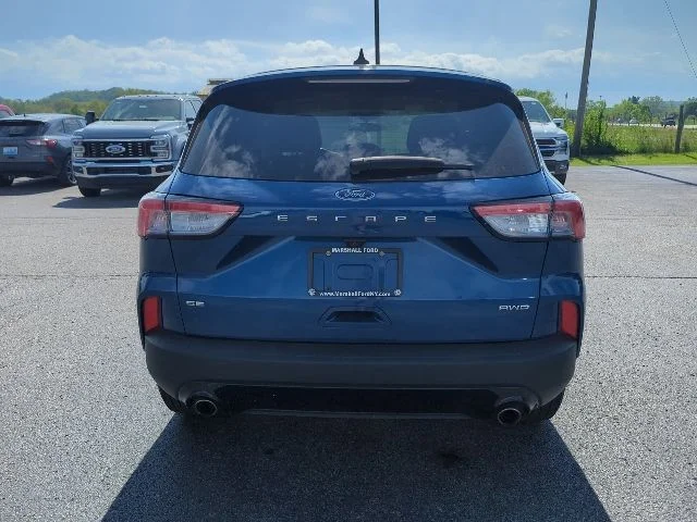 Used 2022 Blue Ford SE image 27