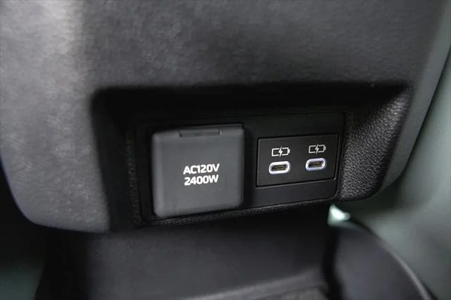 Certified Used 2025 ICE CAP Toyota  image 32