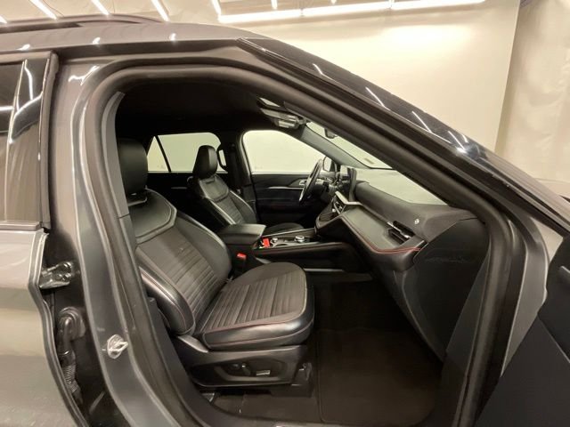 Used 2025 Gray Ford ST-Line image 22