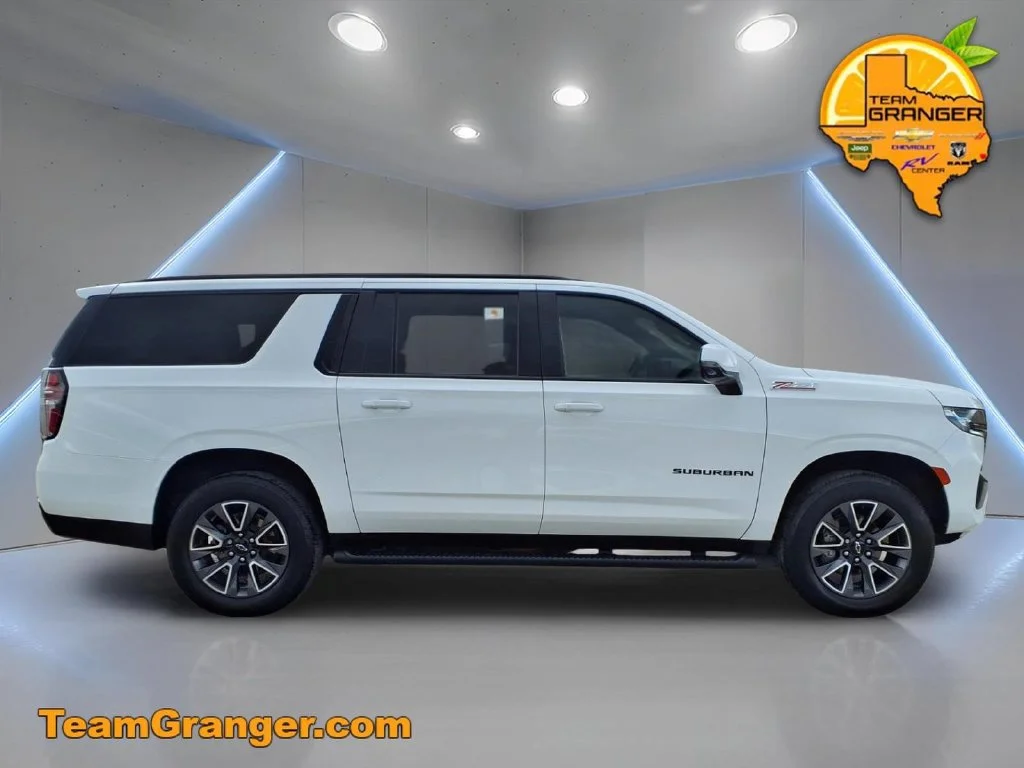 Used 2023 Summit White Chevrolet Z71 image 5