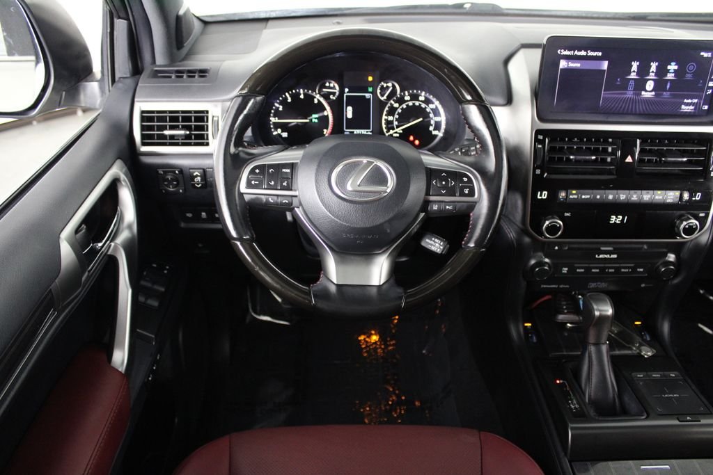Used 2022 Silver Lexus 460 image 19