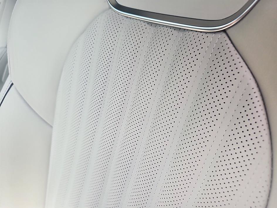 Used 2025 Alta White Genesis 2.5T image 17