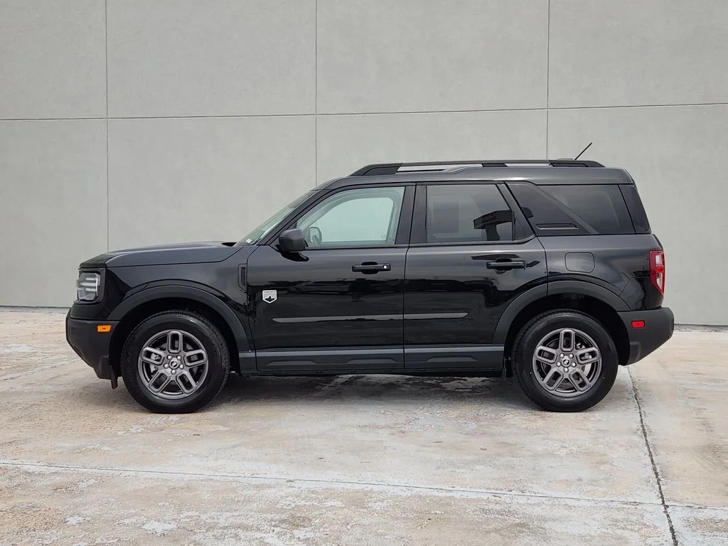 Used 2025 Shadow Black Ford Big Bend image 5