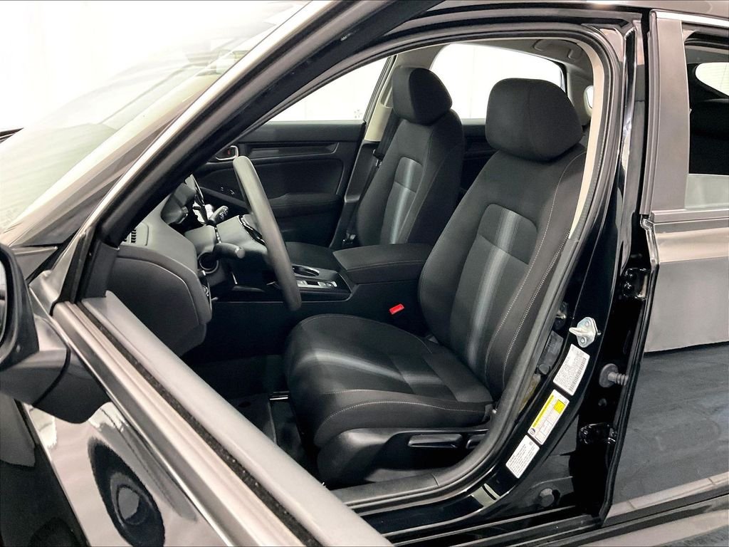 Used 2023 Black Honda LX image 10