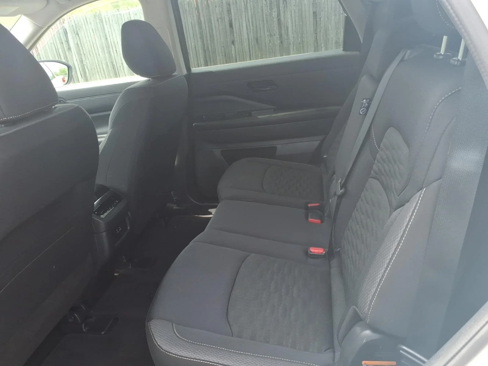 Used 2025 Glacier White Nissan SV image 15