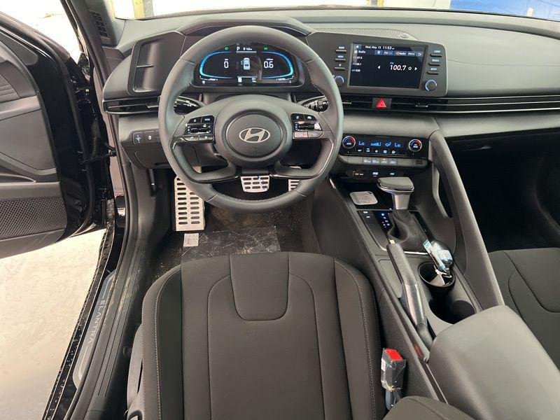 New 2026 Black Hyundai SEL Sport image 26