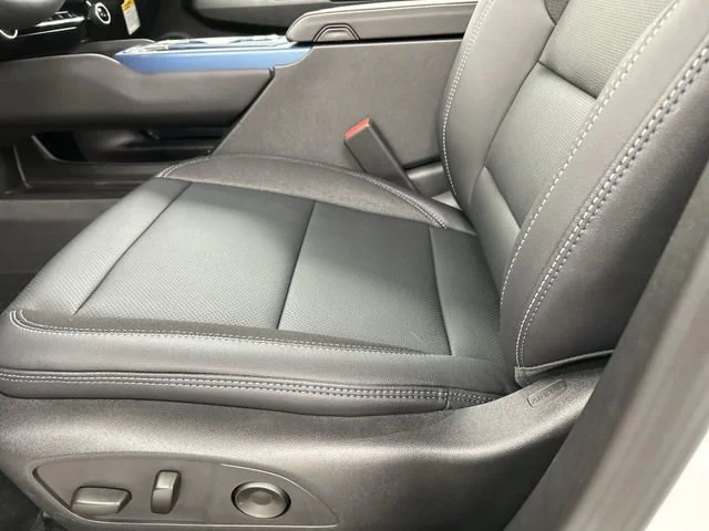 New 2026 Summit White Chevrolet LT image 19