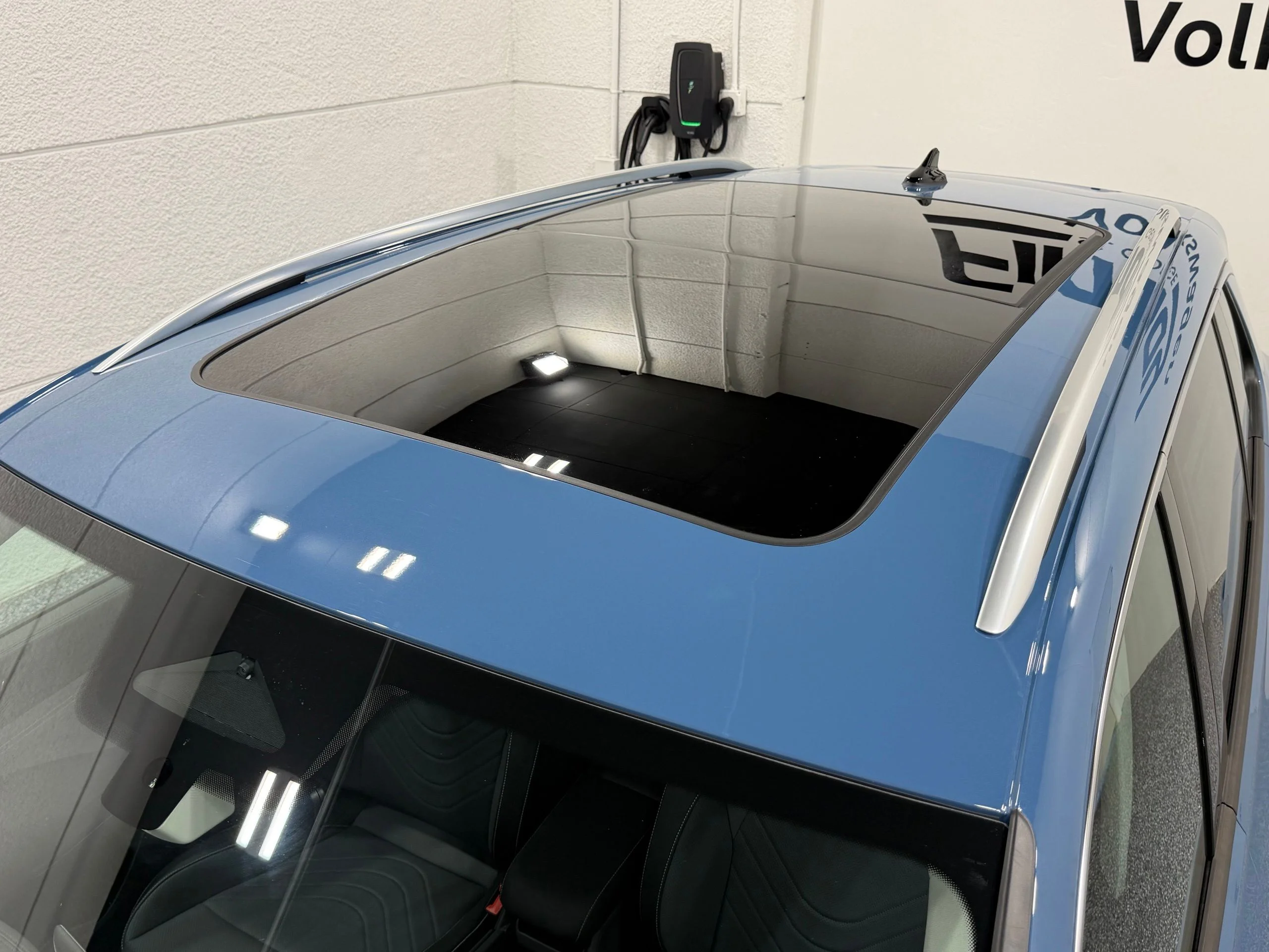 New 2026 Blue Volkswagen SE image 19