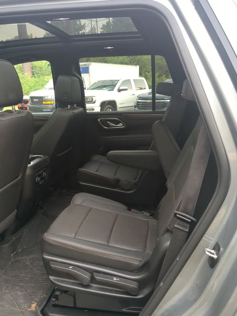 Used 2024 Gray Chevrolet High Country image 11