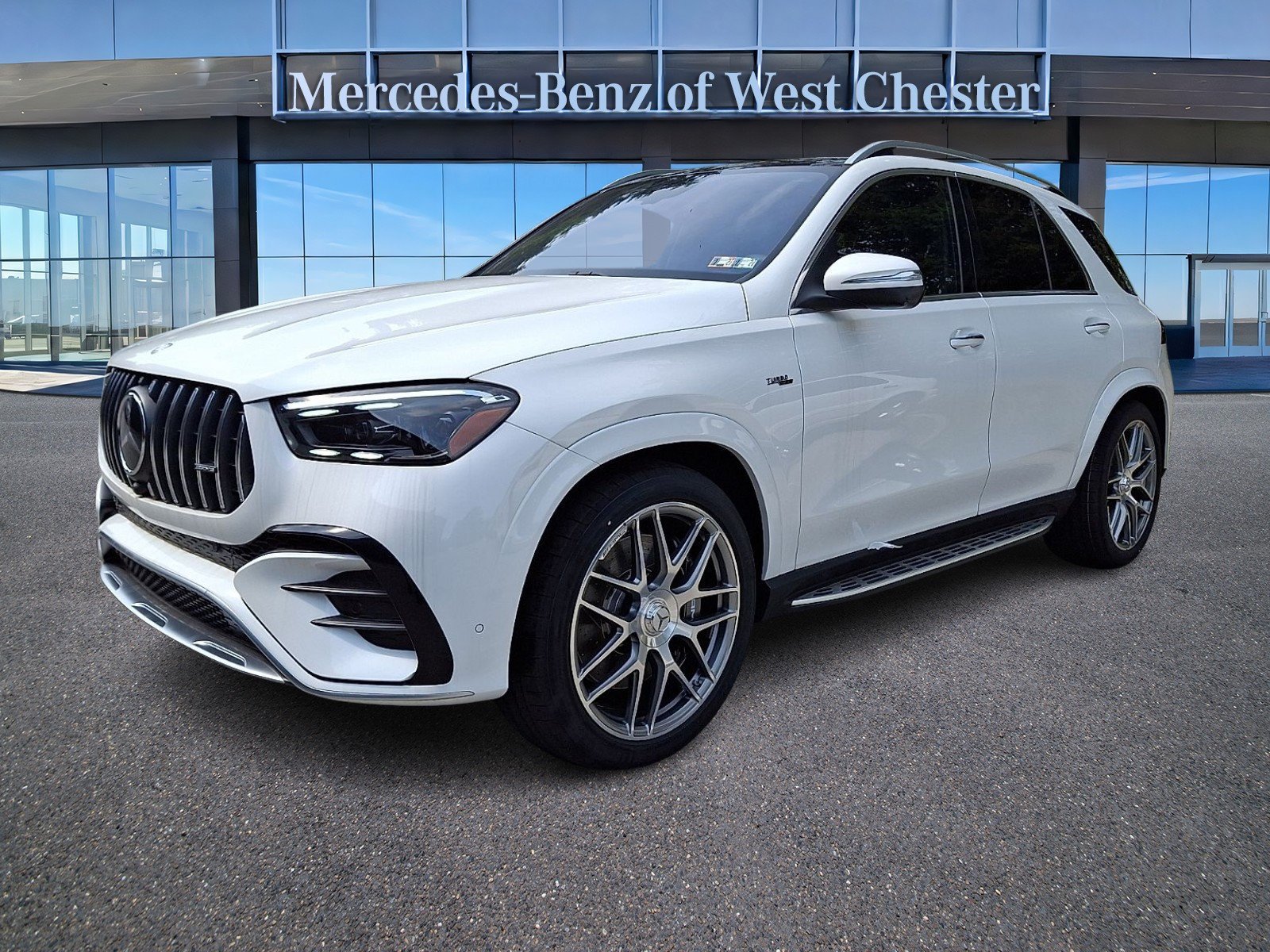New 2026 MANUFAKTUR Moonlight White Metallic Mercedes-Benz AMG® GLE 53 4MATIC+ SUV image 25