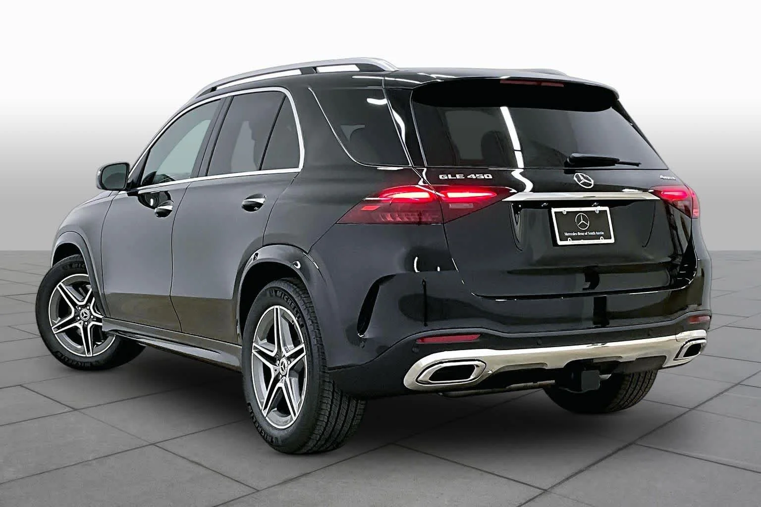 New 2026 Black Mercedes-Benz GLE 450 image 12