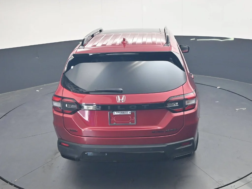 New 2026 Radiant Red Metallic II Honda Black Edition image 22
