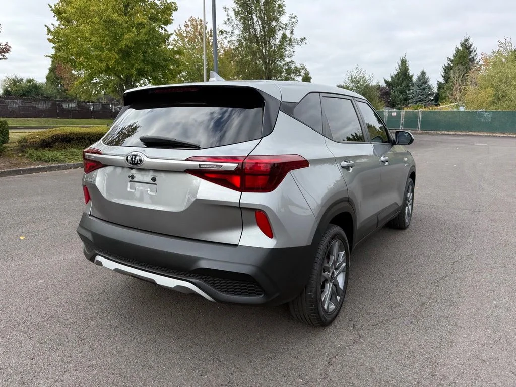 Used 2021 Steel Gray Kia LX image 7