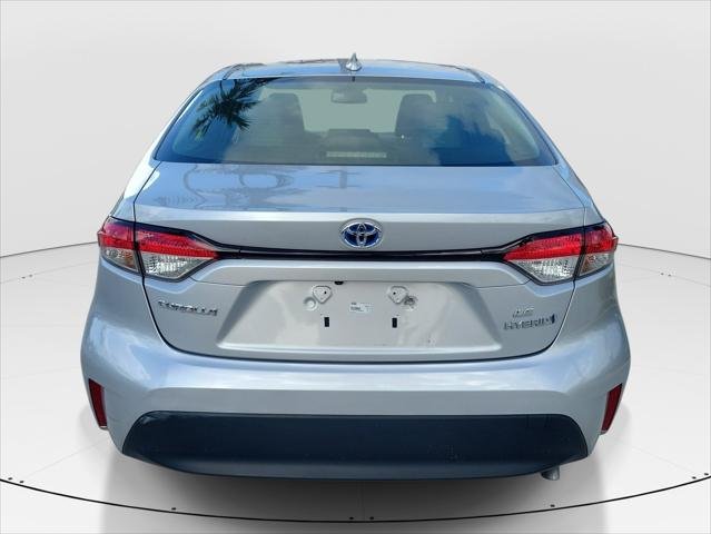 Certified Used 2024 CLASSIC SILVER METALLIC Toyota  image 6