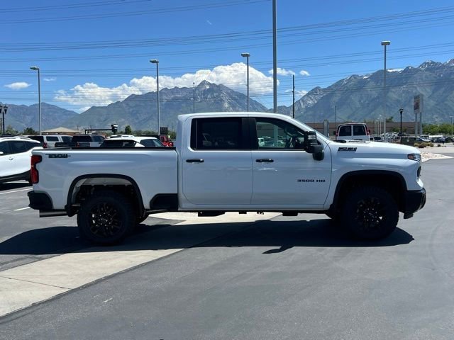 2026 Chevrolet Silverado 3500 HD LT - Photo 6