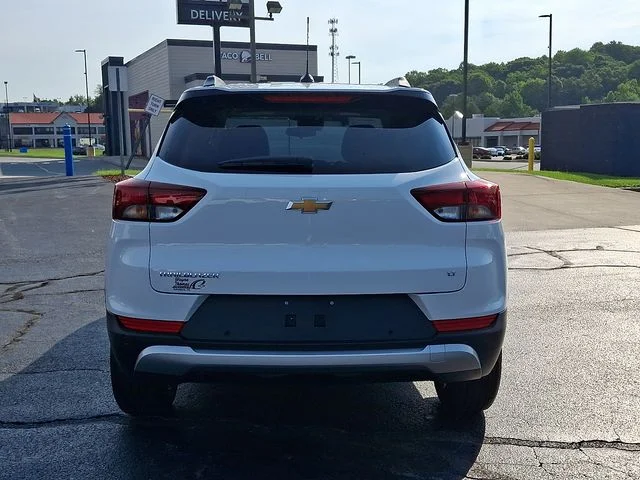 New 2026 White Chevrolet LT image 5