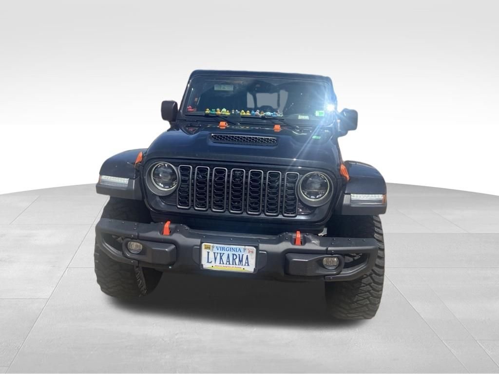 Used 2025 Black Jeep Mojave image 4