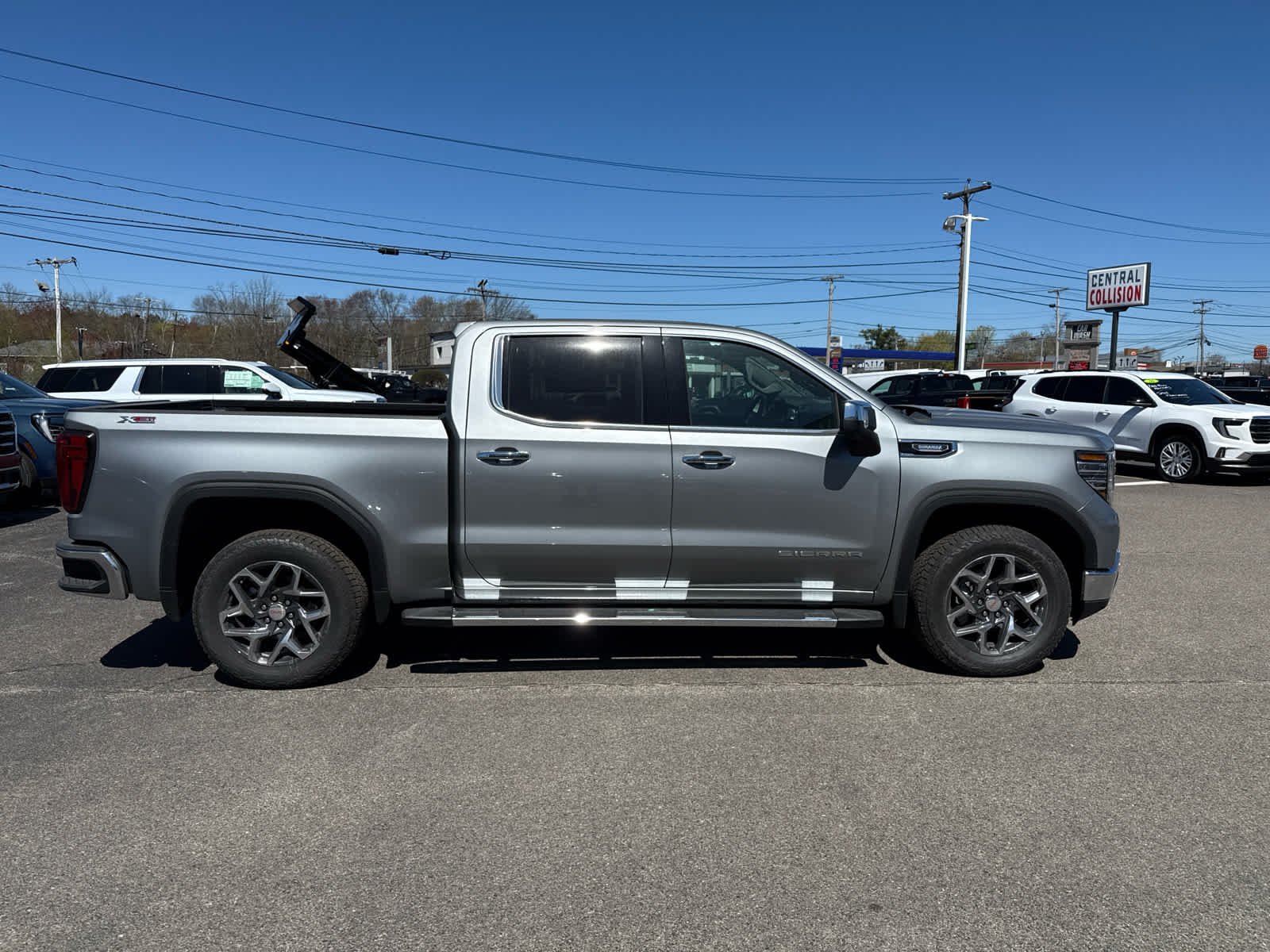 2026 GMC Sierra 1500 SLT - Photo 6