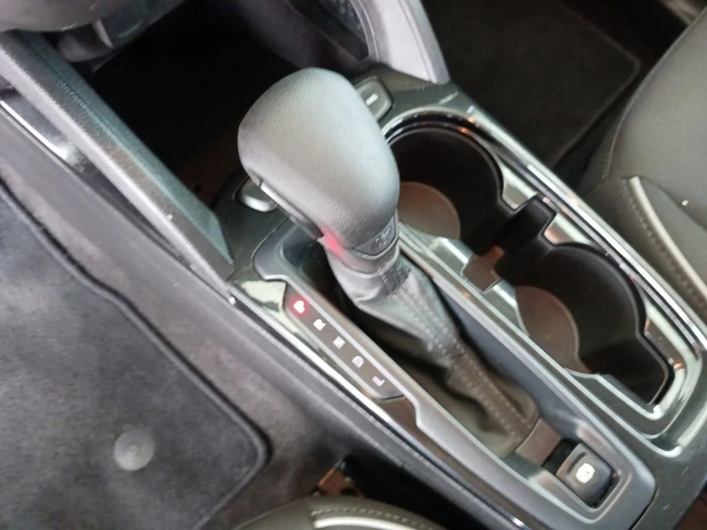 Used 2023 Summit White Chevrolet LT image 34
