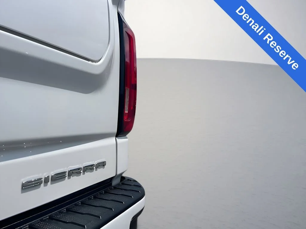 Used 2024 White Frost Tricoat GMC Denali image 38