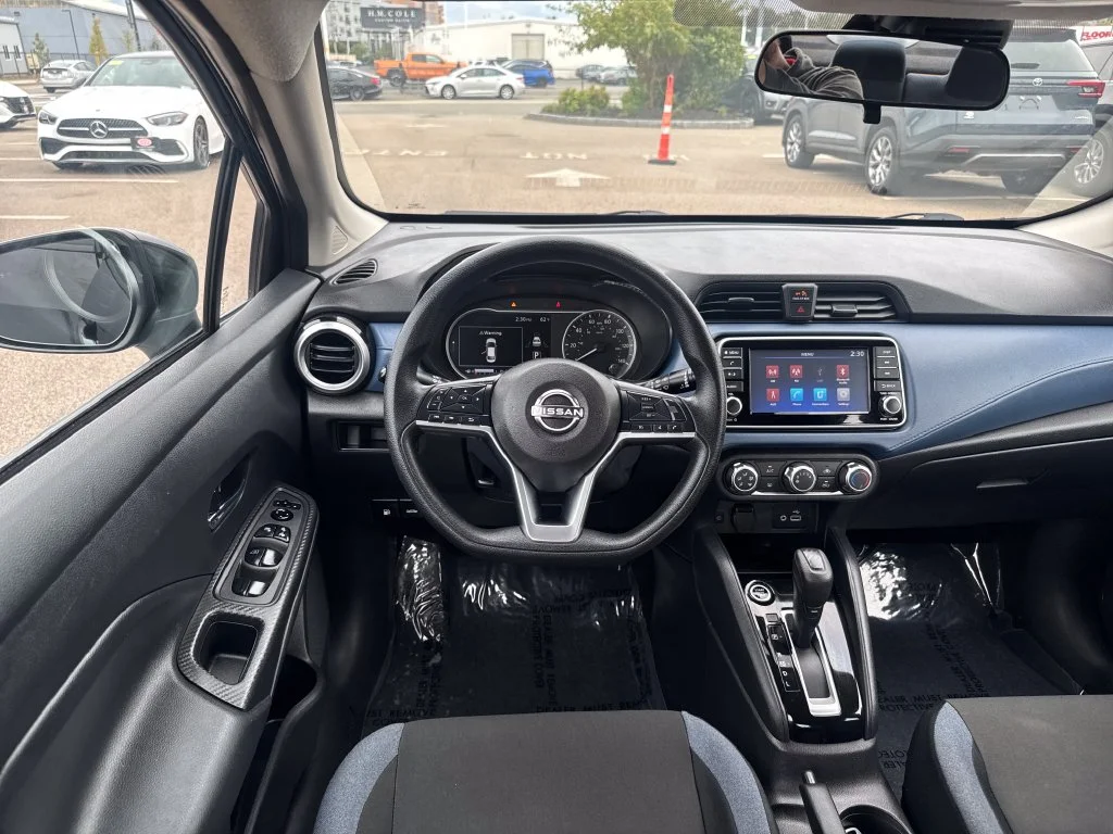 Used 2025 Black Nissan 1.6 SV image 11