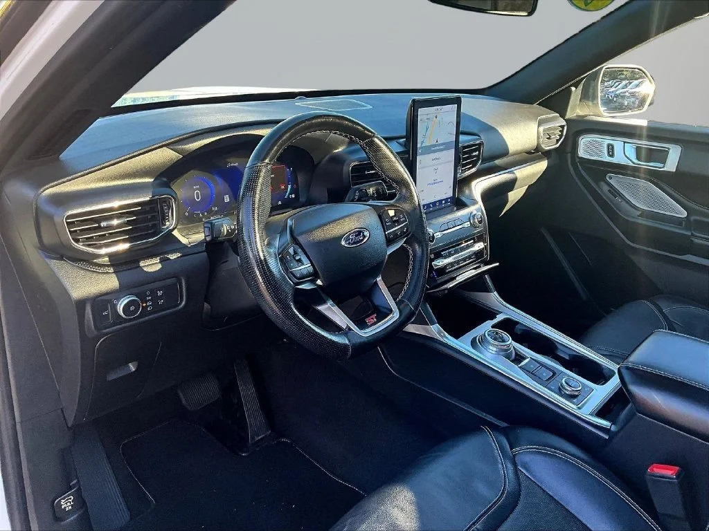 Used 2020 White Metallic Ford ST image 19