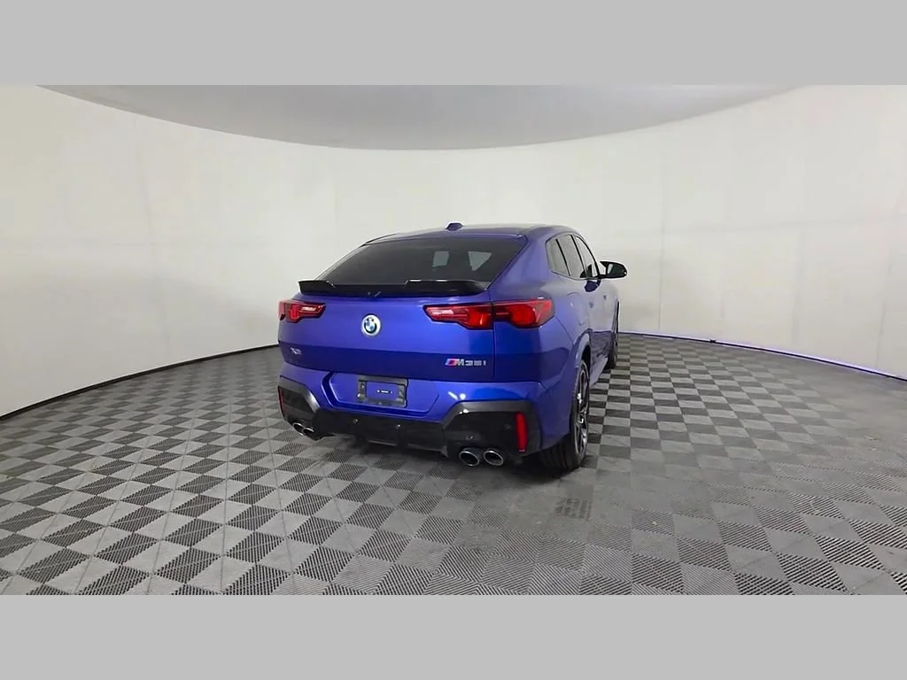Used 2025 Blue Metallic BMW M35i image 43
