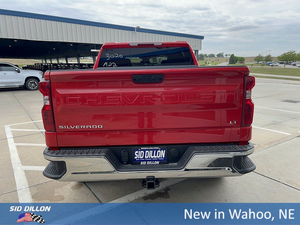 New 2026 Red Hot Chevrolet LT (2FL) image 4